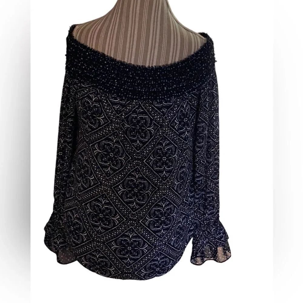White House Black Market navy blue blouse like new condition see pics size L
